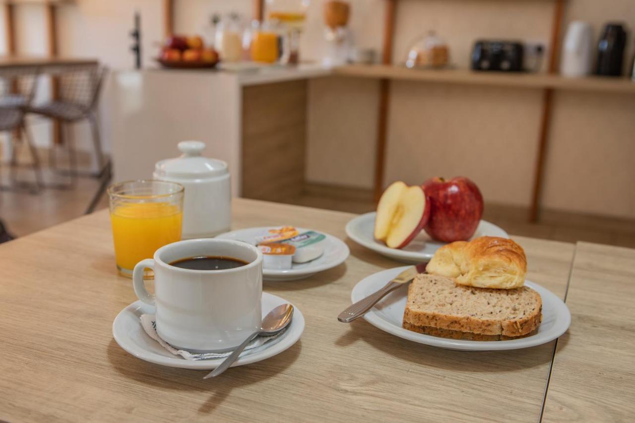 Hotel Huemul Neuquén Zewnętrze zdjęcie